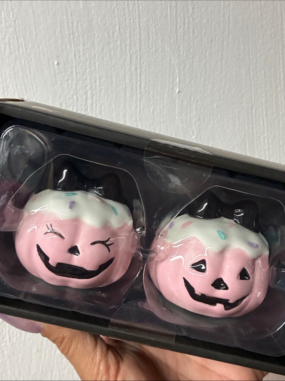 Booville! Pink pumpkin salt & pepper shakers